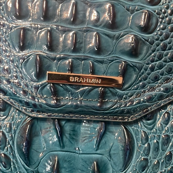 Brahmin NWOT
Shea Leather Crossbody Croc-Embossed Teal Crossbody Bag NoDUSTBAG - Picture 3 of 7